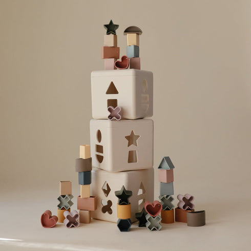 Mushie Shape Sorting Box