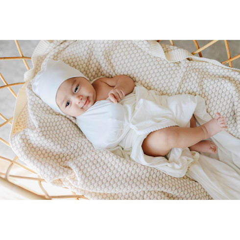 Elys & Co Model Hat