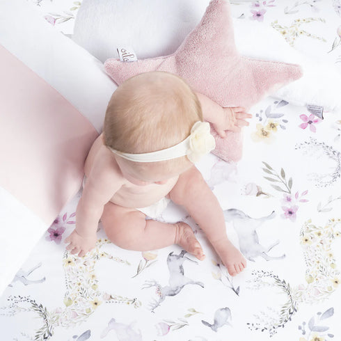 Oilo Star Pillow