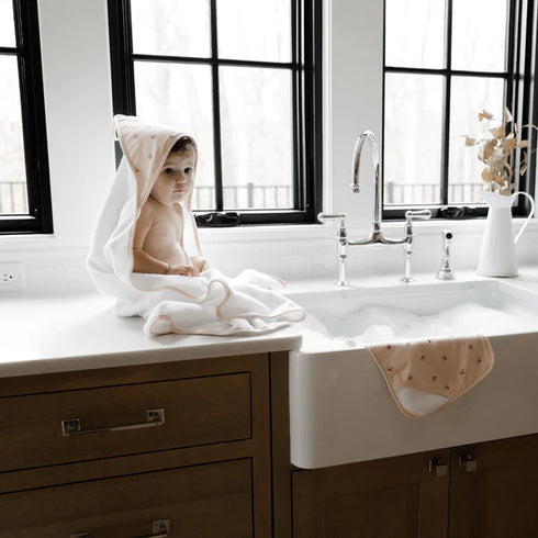 ELY`S & CO. Hooded Towel & Washcloth